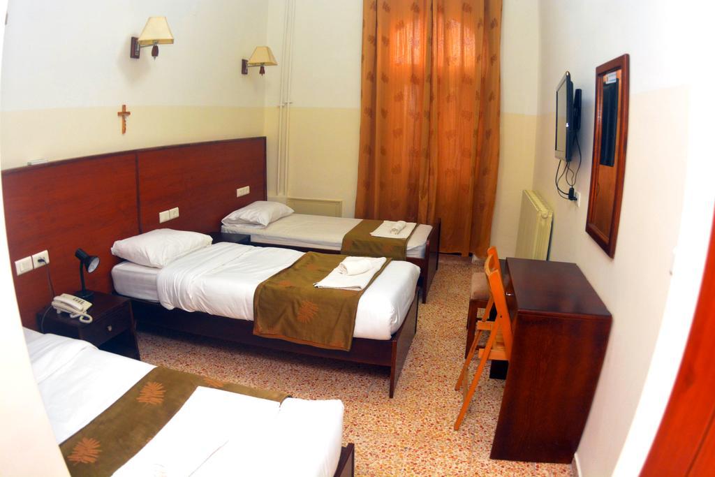 St Thomas Home'S Guesthouse - Jerusalem Room photo